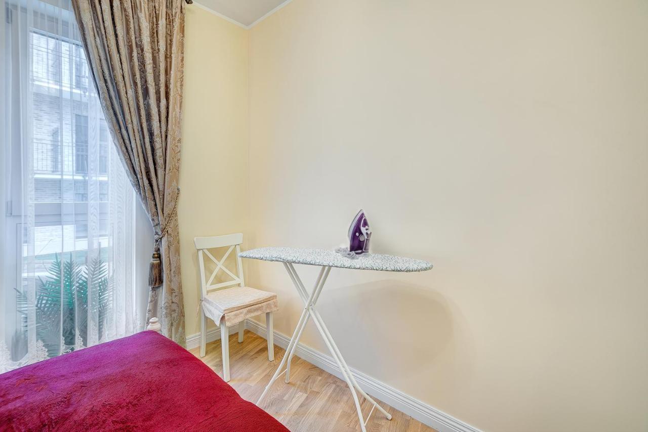 Happy Inn Classical Style, Self Check-In, Parking In The Underground Garage Аеропорт Вільнюс Екстер'єр фото